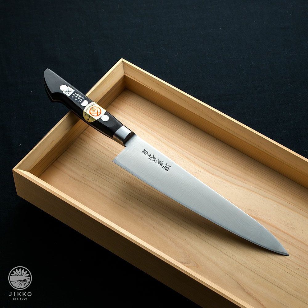 牛刀] 日本鋼 ツバ付 牛刀 180mm レビュー | 包丁通販なら明治33年創業