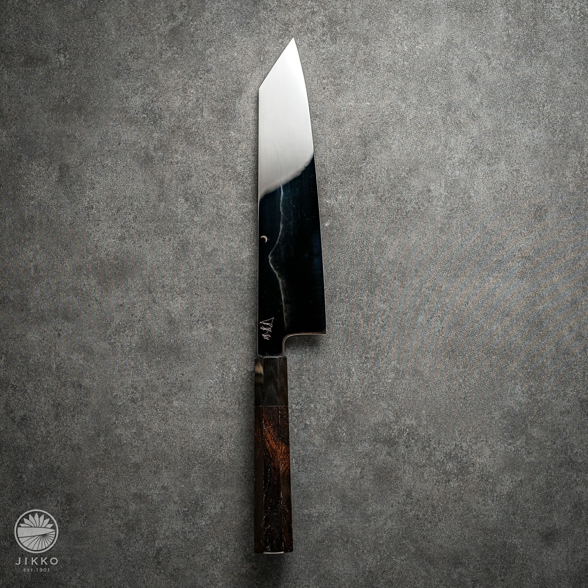 本焼包丁の紋模様を富士山で表現した本焼の「富士山」シリーズ